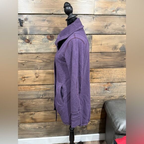 Lululemon Wrap Jacket - Picture 2 of 7